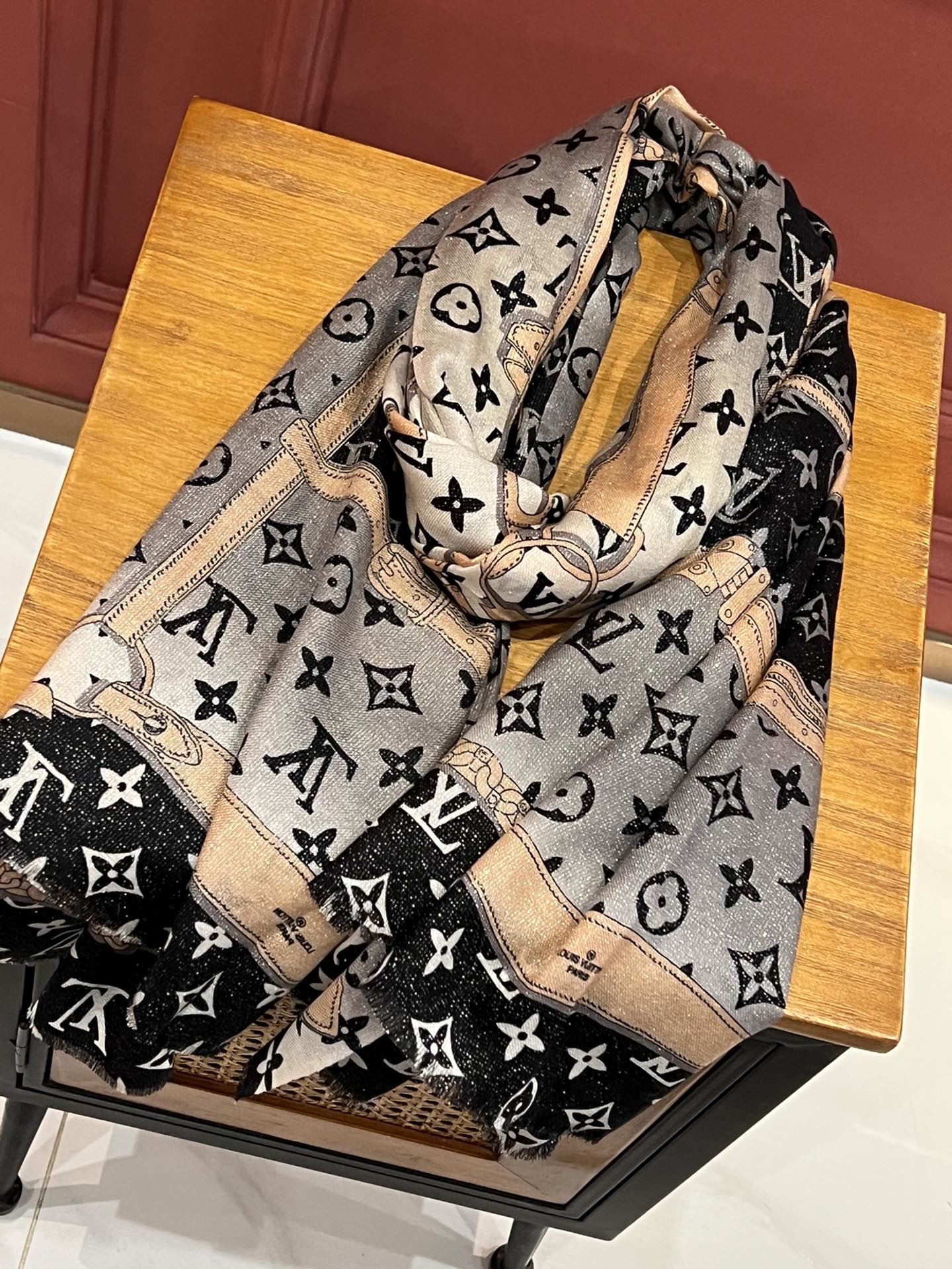 Louis Vuitton Scarf